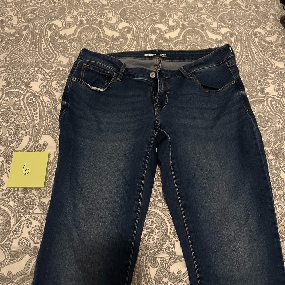 Old Navy rockstar super skinny, low rise size 12 short